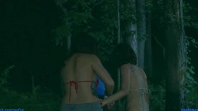 Болотное чудище и похотливые студенты [фильм В лесу не ебаться! (Dont Fuck in the Woods)]
