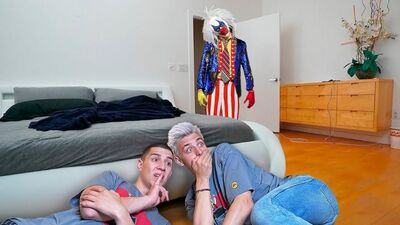 [A4] Прятки От СТРАШНОГО КЛОУНА в Доме в 3 Часа Ночи !
